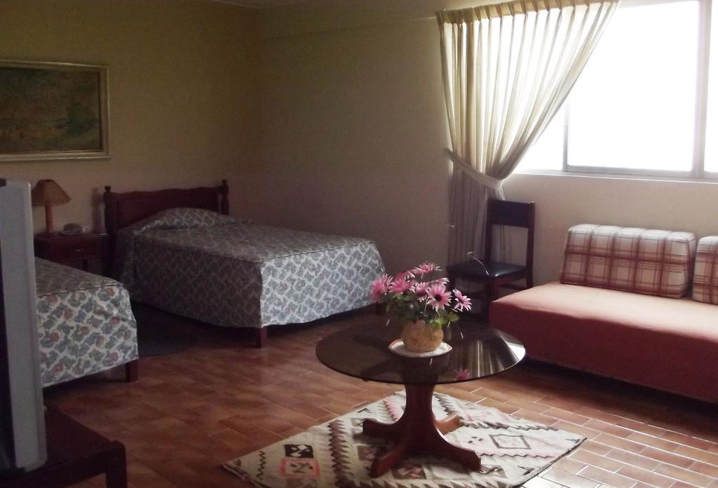 Hostal Gemina Lima Quarto foto